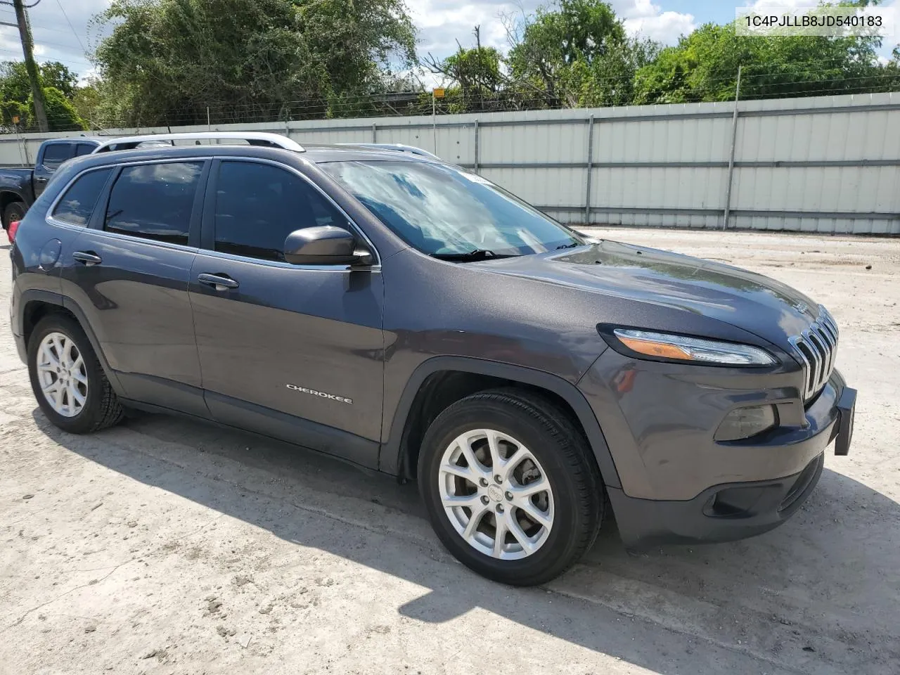 2018 Jeep Cherokee Latitude Plus VIN: 1C4PJLLB8JD540183 Lot: 73353844