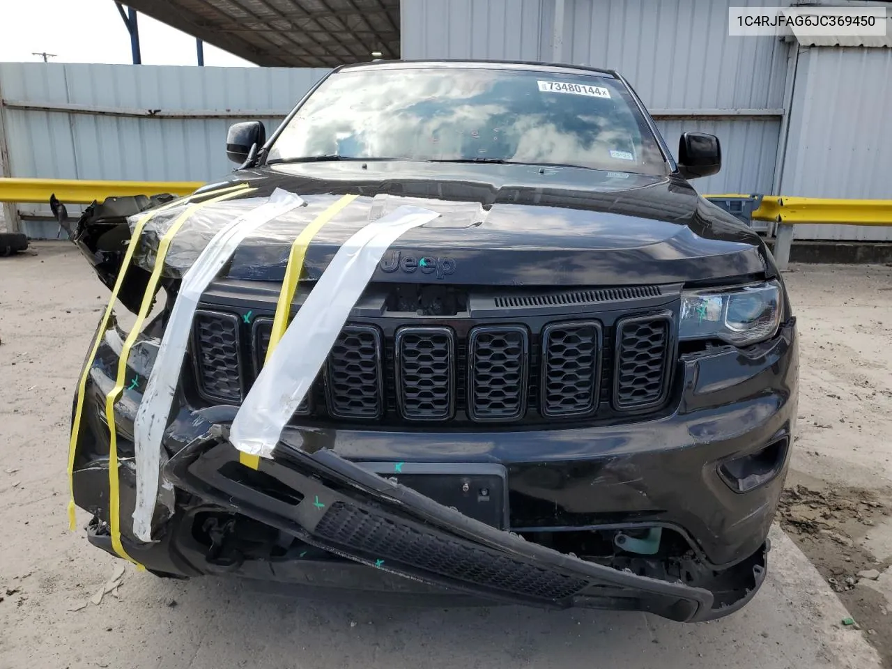 1C4RJFAG6JC369450 2018 Jeep Grand Cherokee Laredo