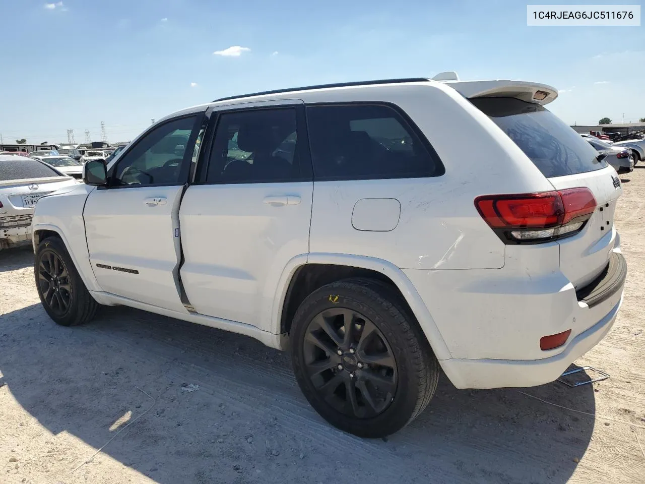 1C4RJEAG6JC511676 2018 Jeep Grand Cherokee Laredo