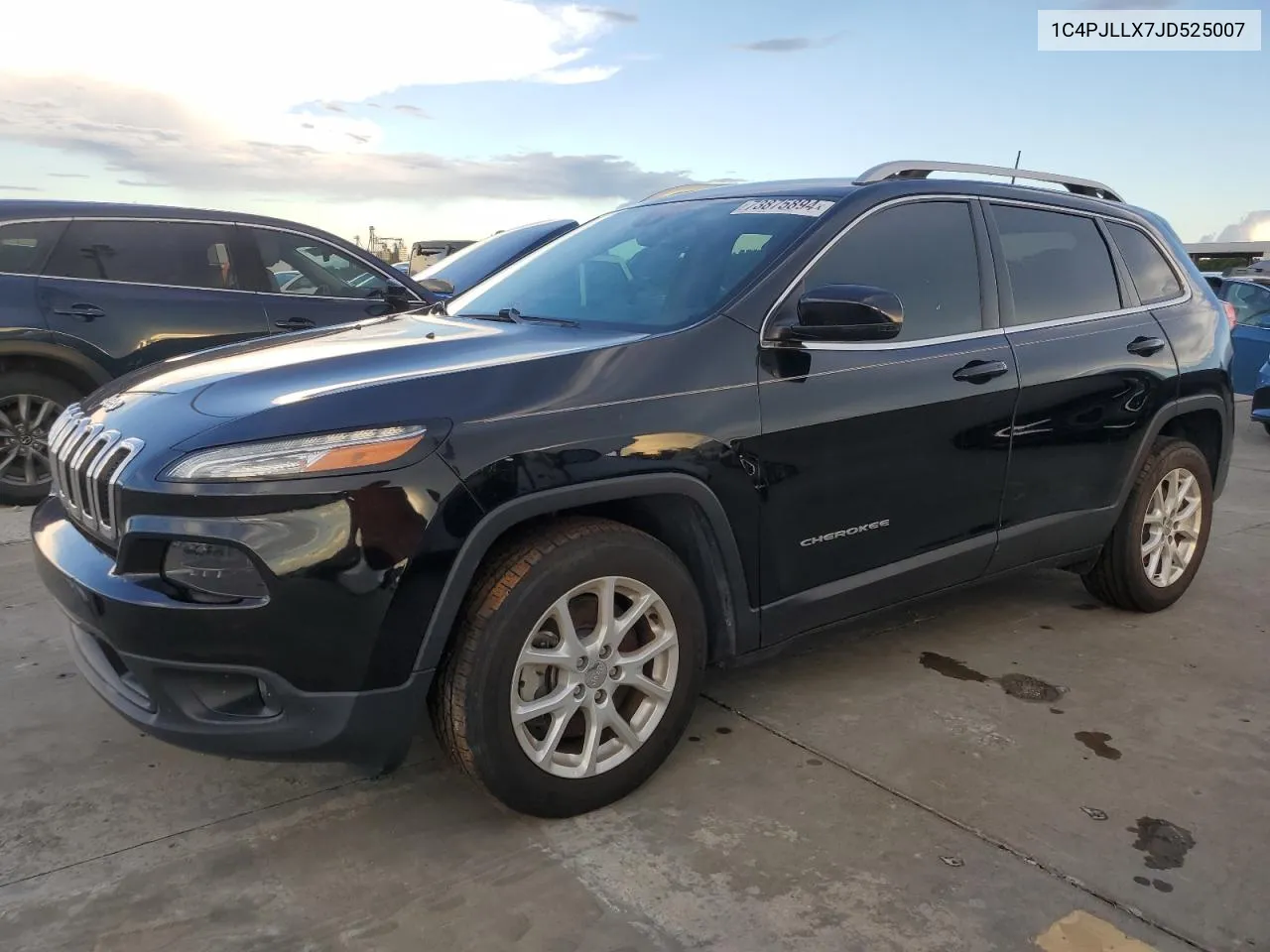 2018 Jeep Cherokee Latitude Plus VIN: 1C4PJLLX7JD525007 Lot: 73875894