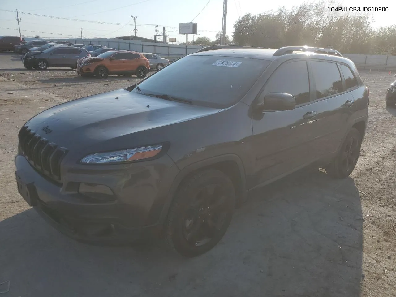 2018 Jeep Cherokee Latitude VIN: 1C4PJLCB3JD510900 Lot: 73890654