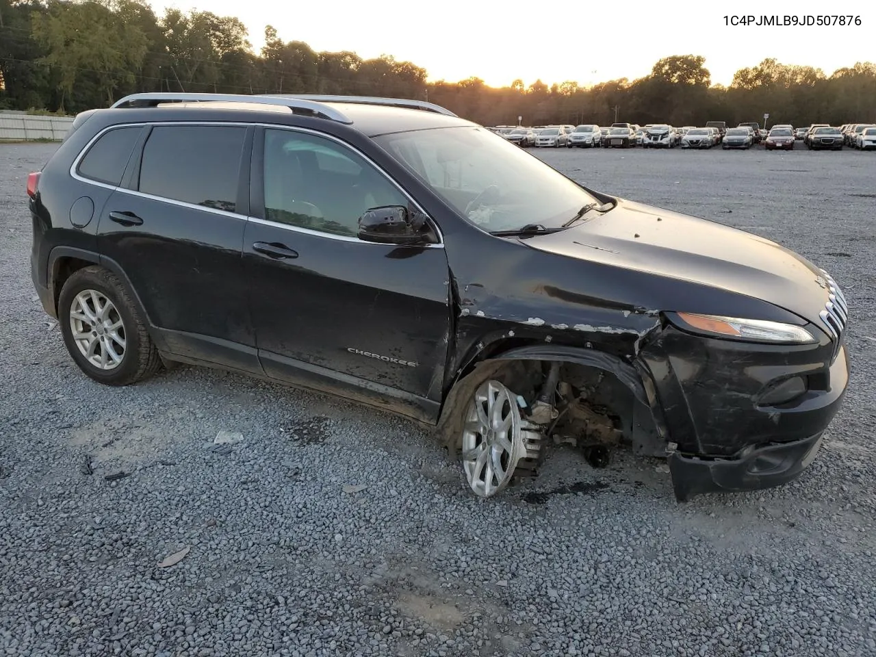 2018 Jeep Cherokee Latitude Plus VIN: 1C4PJMLB9JD507876 Lot: 75261704