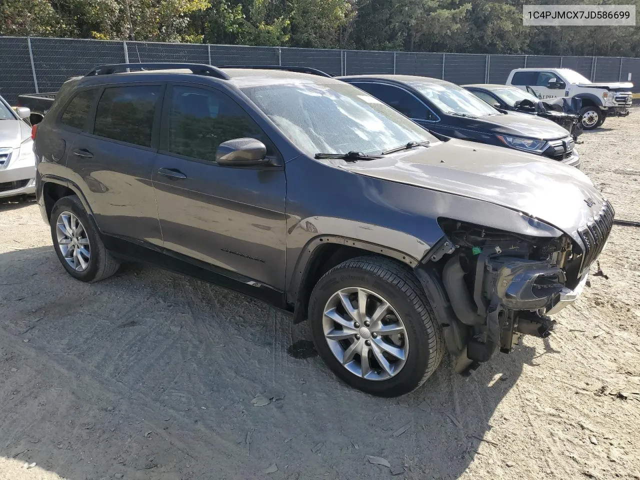 2018 Jeep Cherokee Latitude VIN: 1C4PJMCX7JD586699 Lot: 75450964