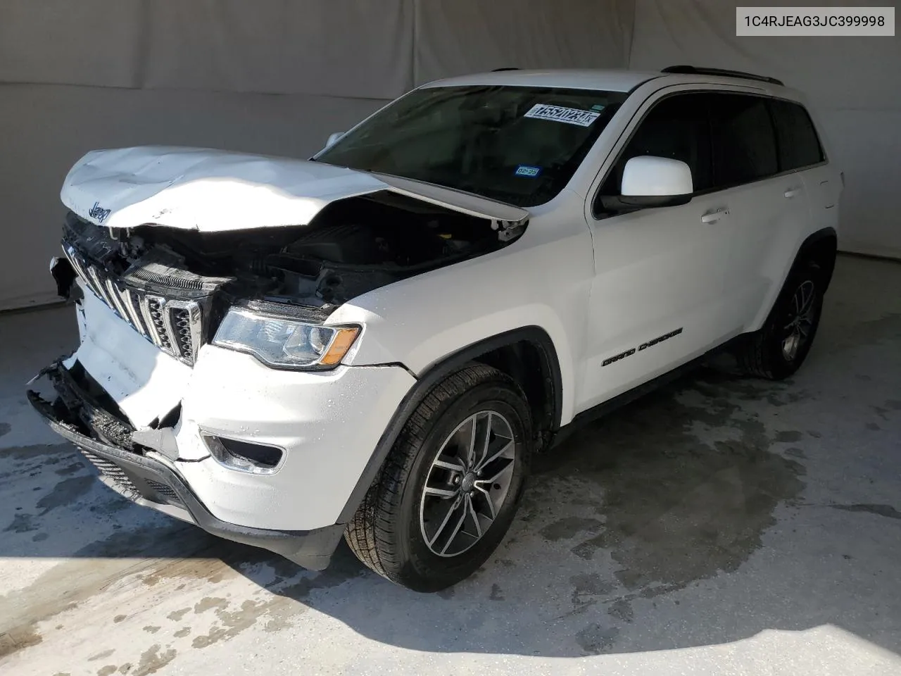 1C4RJEAG3JC399998 2018 Jeep Grand Cherokee Laredo