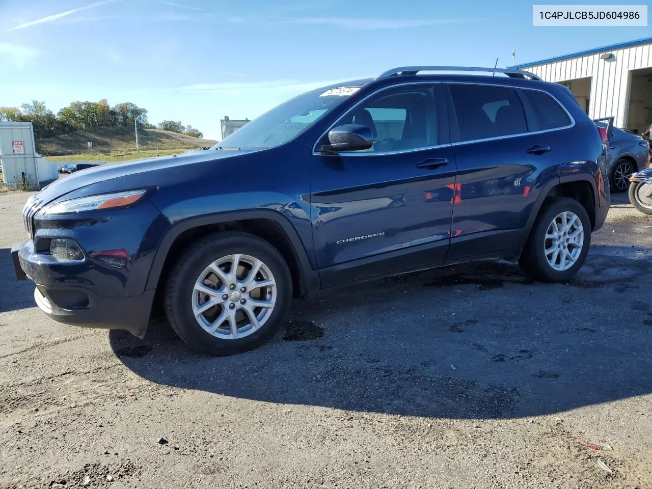 2018 Jeep Cherokee Latitude VIN: 1C4PJLCB5JD604986 Lot: 76278574