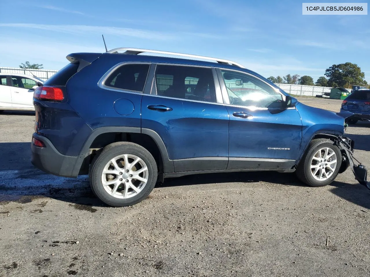 2018 Jeep Cherokee Latitude VIN: 1C4PJLCB5JD604986 Lot: 76278574