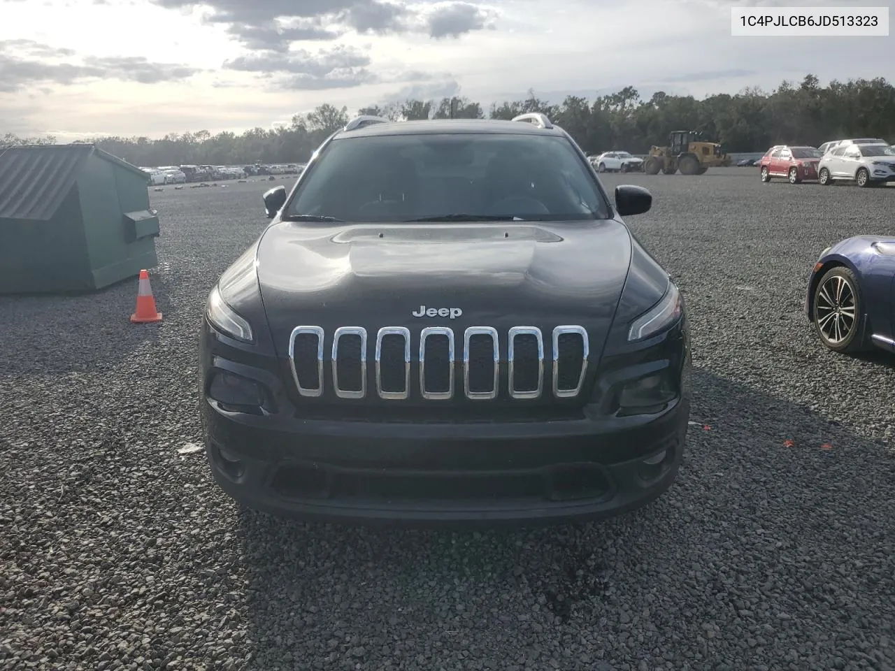 2018 Jeep Cherokee Latitude VIN: 1C4PJLCB6JD513323 Lot: 77009674