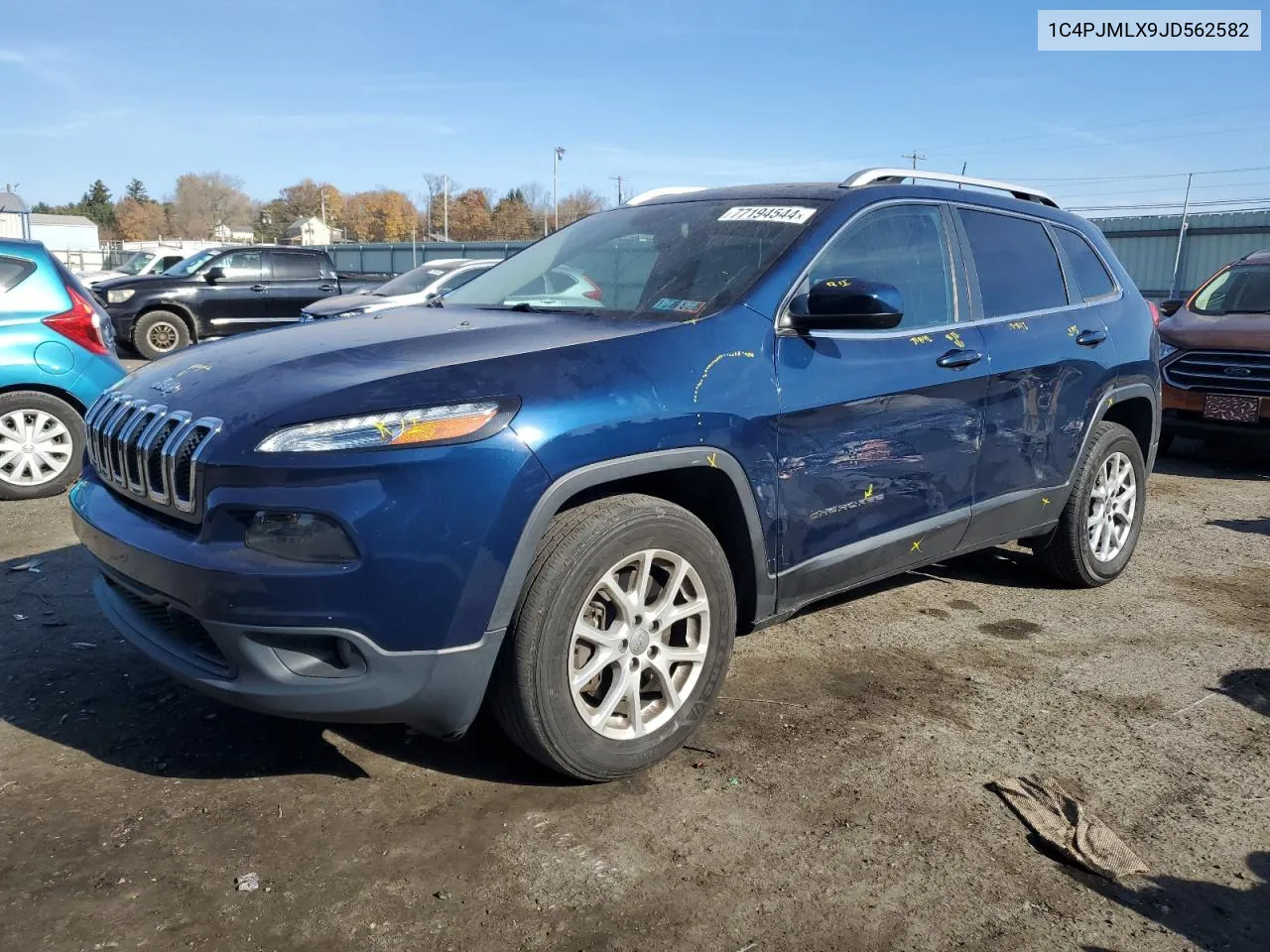 2018 Jeep Cherokee Latitude Plus VIN: 1C4PJMLX9JD562582 Lot: 77194544