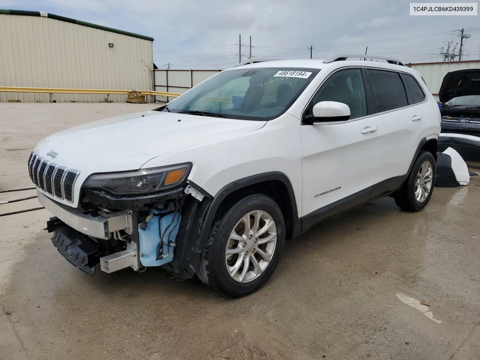 2019 Jeep Cherokee Latitude VIN: 1C4PJLCB6KD439399 Lot: 48618194