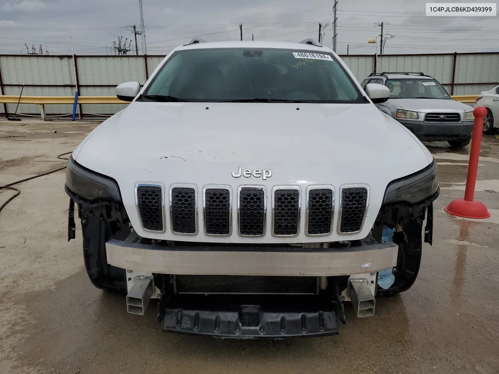 1C4PJLCB6KD439399 2019 Jeep Cherokee Latitude