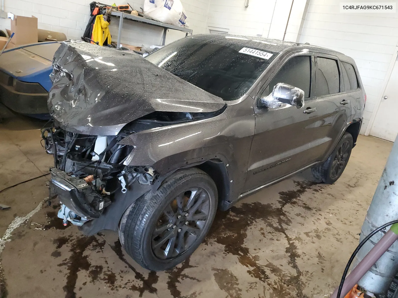 1C4RJFAG9KC671543 2019 Jeep Grand Cherokee Laredo