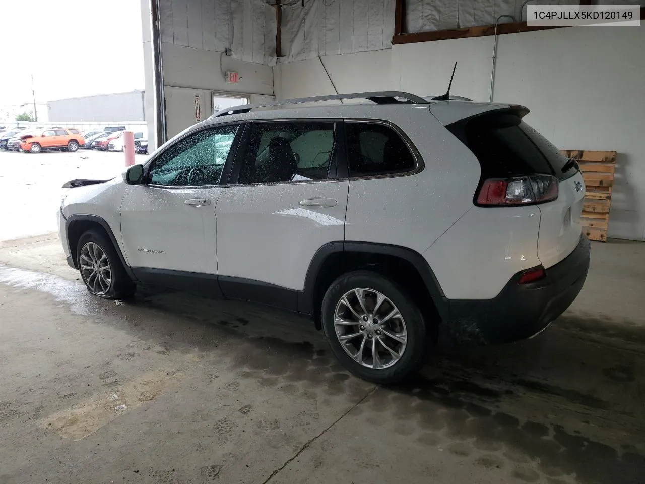 2019 Jeep Cherokee Latitude Plus VIN: 1C4PJLLX5KD120149 Lot: 55547034