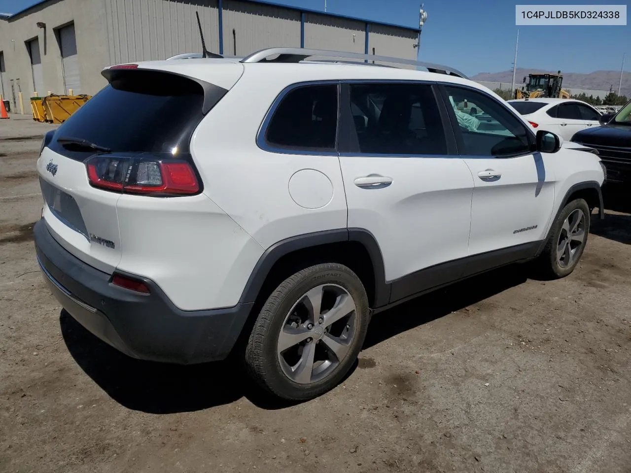 1C4PJLDB5KD324338 2019 Jeep Cherokee Limited