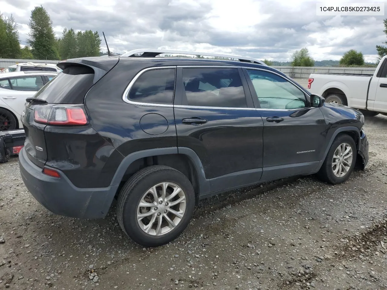 1C4PJLCB5KD273425 2019 Jeep Cherokee Latitude