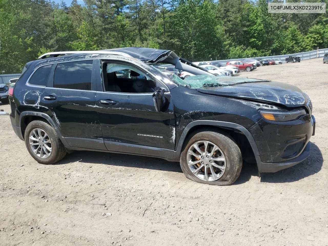 2019 Jeep Cherokee Latitude Plus VIN: 1C4PJMLX3KD223916 Lot: 57085134