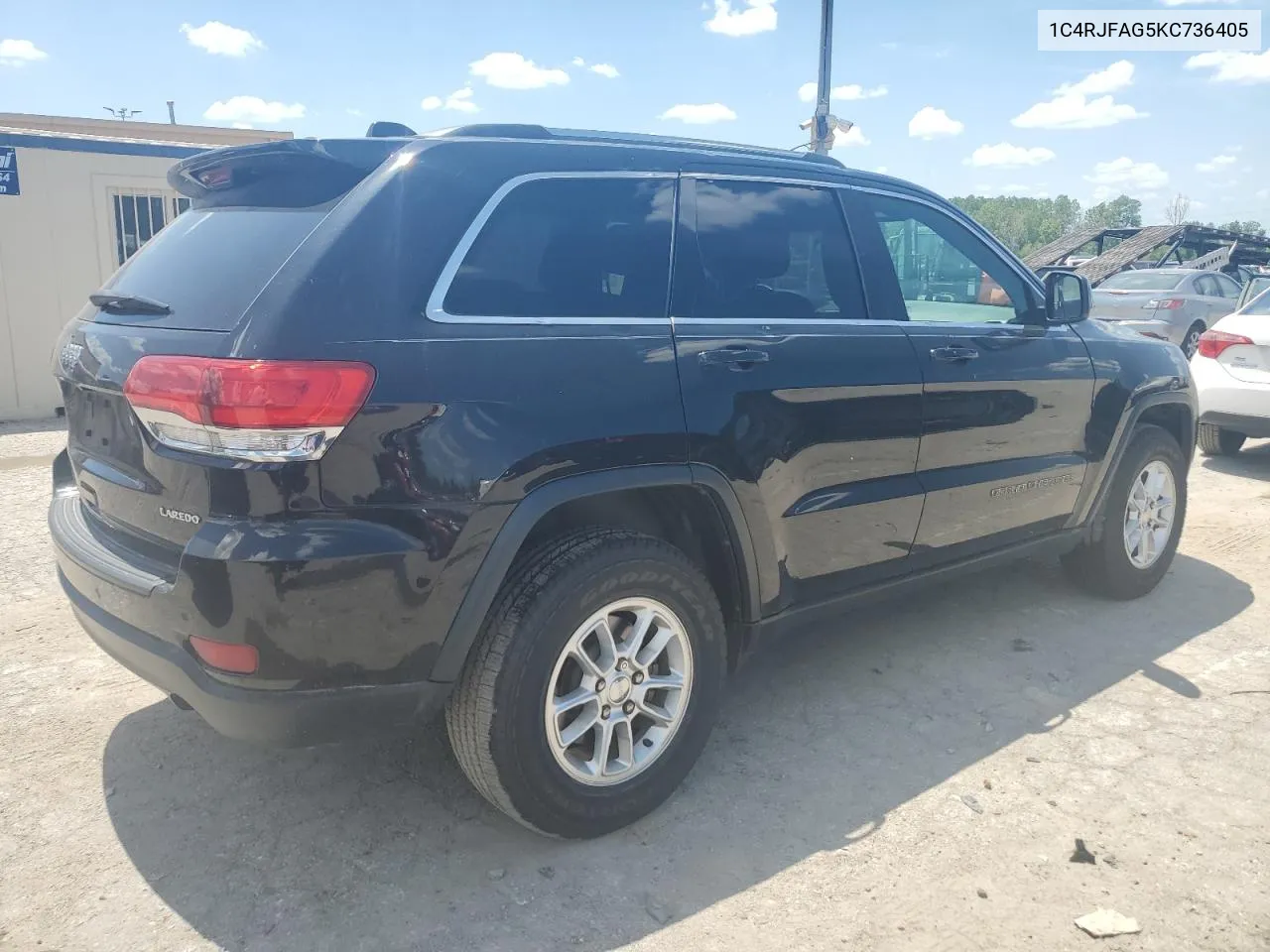 1C4RJFAG5KC736405 2019 Jeep Grand Cherokee Laredo