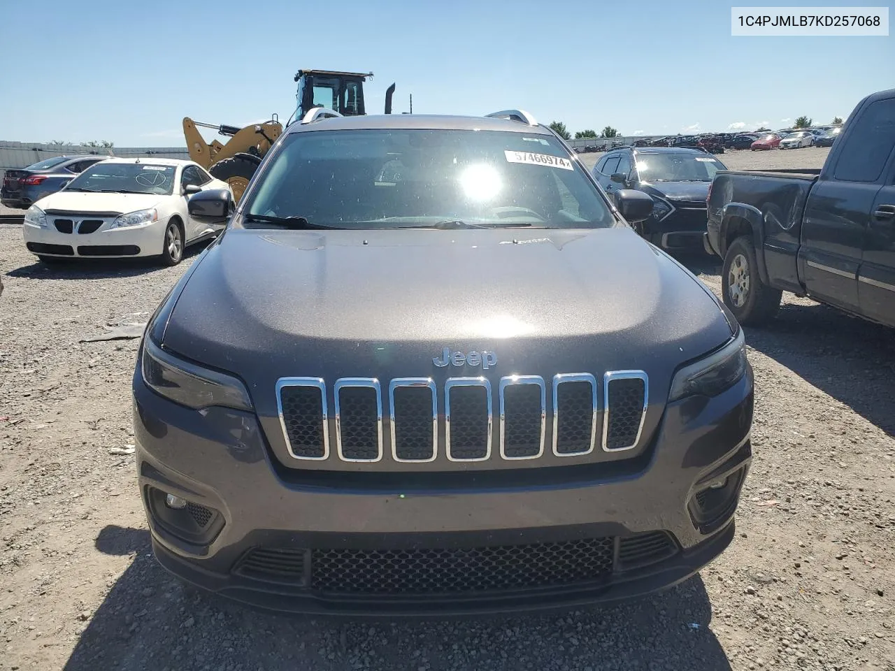 2019 Jeep Cherokee Latitude Plus VIN: 1C4PJMLB7KD257068 Lot: 57466974