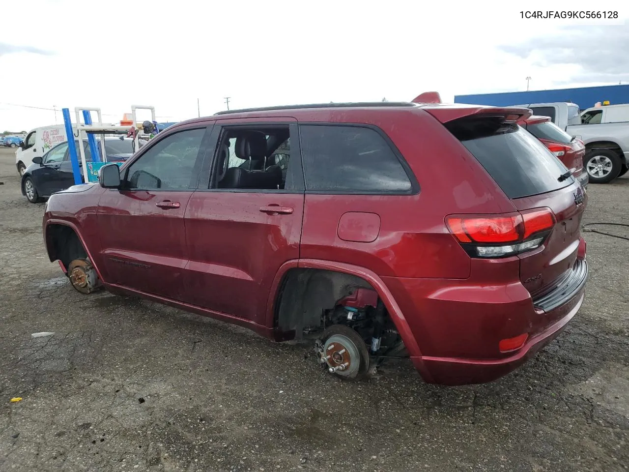 1C4RJFAG9KC566128 2019 Jeep Grand Cherokee Laredo