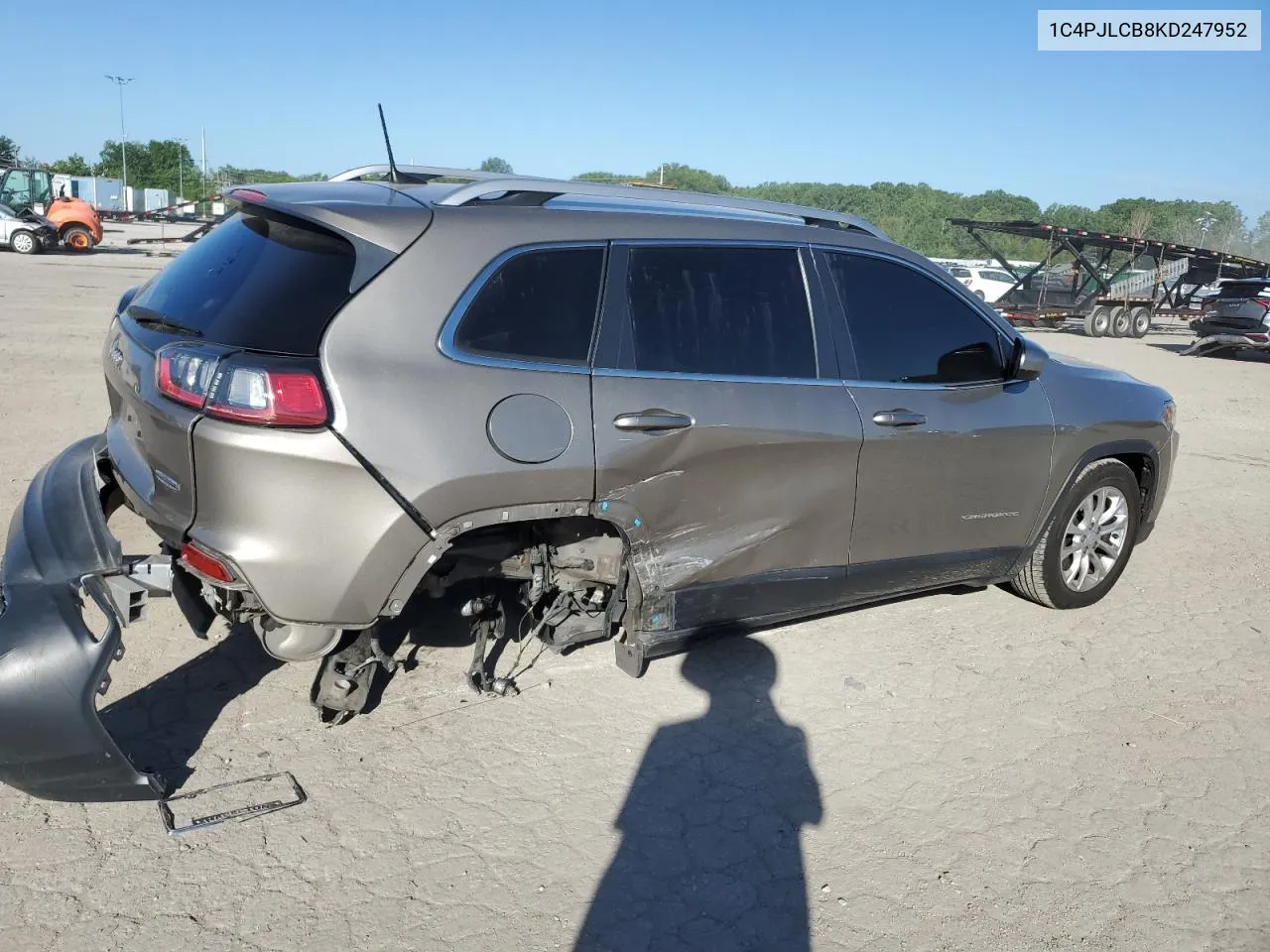 2019 Jeep Cherokee Latitude VIN: 1C4PJLCB8KD247952 Lot: 57783334