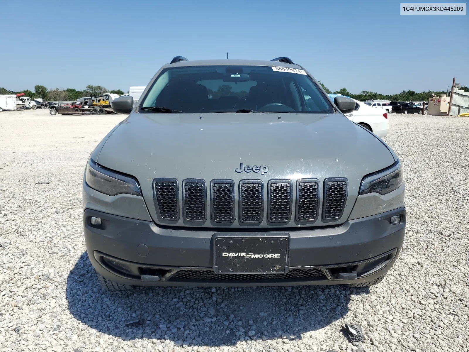 2019 Jeep Cherokee Latitude VIN: 1C4PJMCX3KD445209 Lot: 58849014