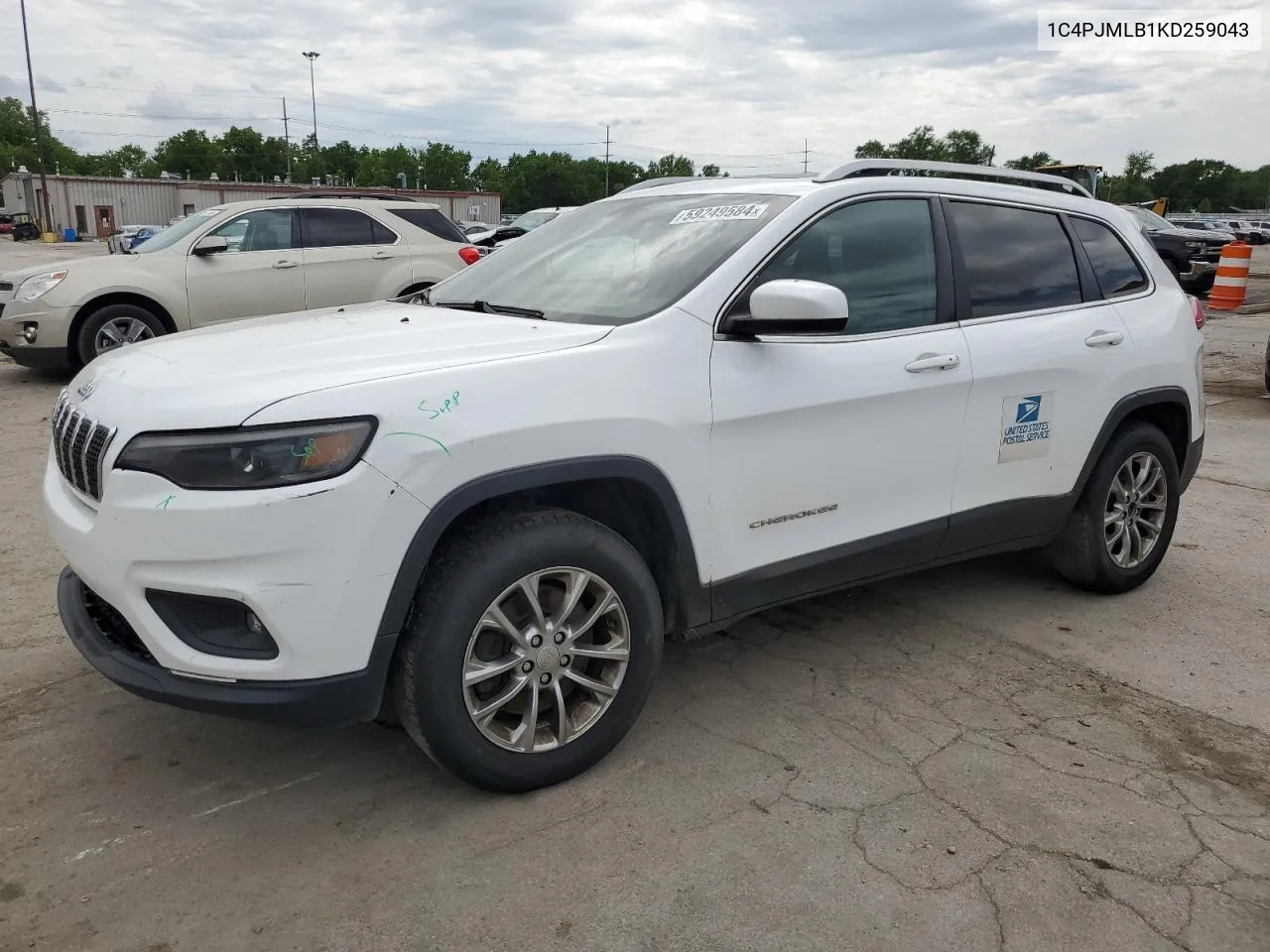 1C4PJMLB1KD259043 2019 Jeep Cherokee Latitude Plus