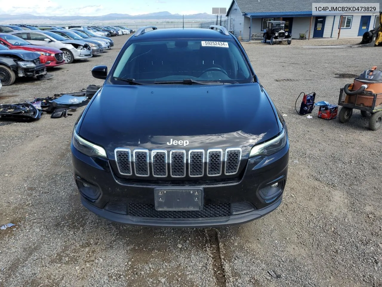 1C4PJMCB2KD473829 2019 Jeep Cherokee Latitude