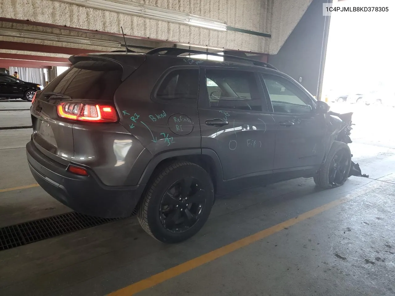 1C4PJMLB8KD378305 2019 Jeep Cherokee Latitude Plus