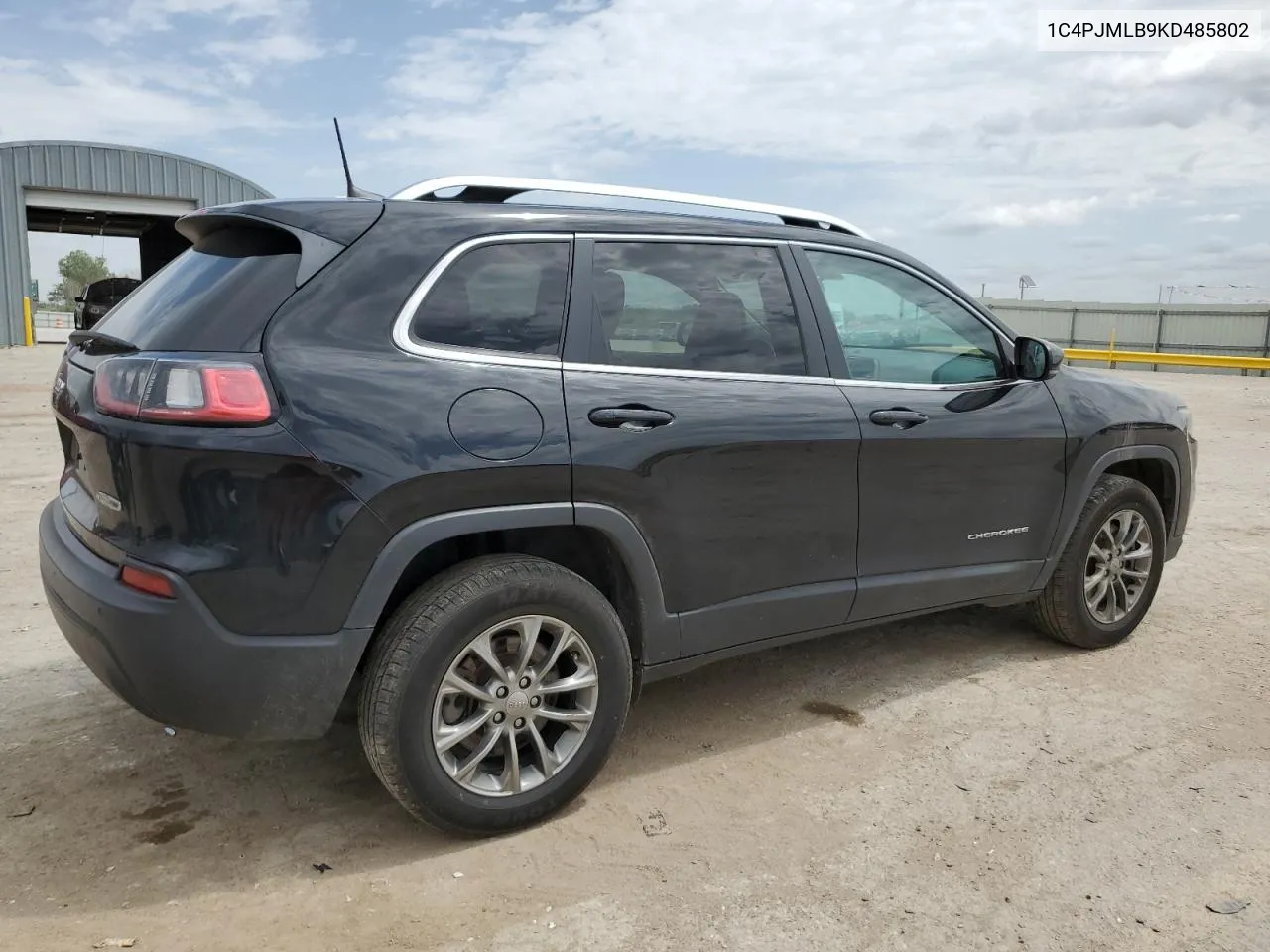 2019 Jeep Cherokee Latitude Plus VIN: 1C4PJMLB9KD485802 Lot: 59456884