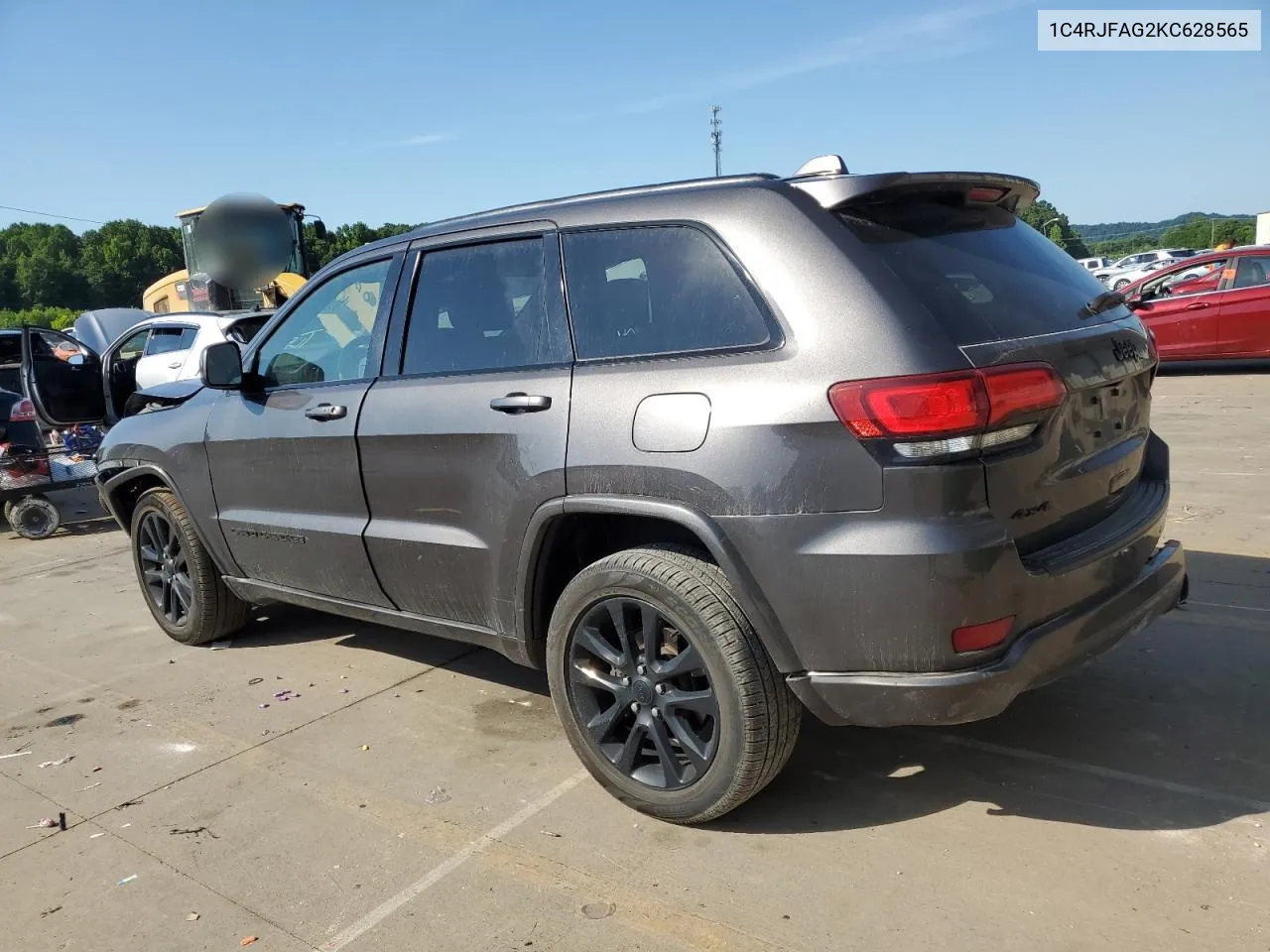 1C4RJFAG2KC628565 2019 Jeep Grand Cherokee Laredo