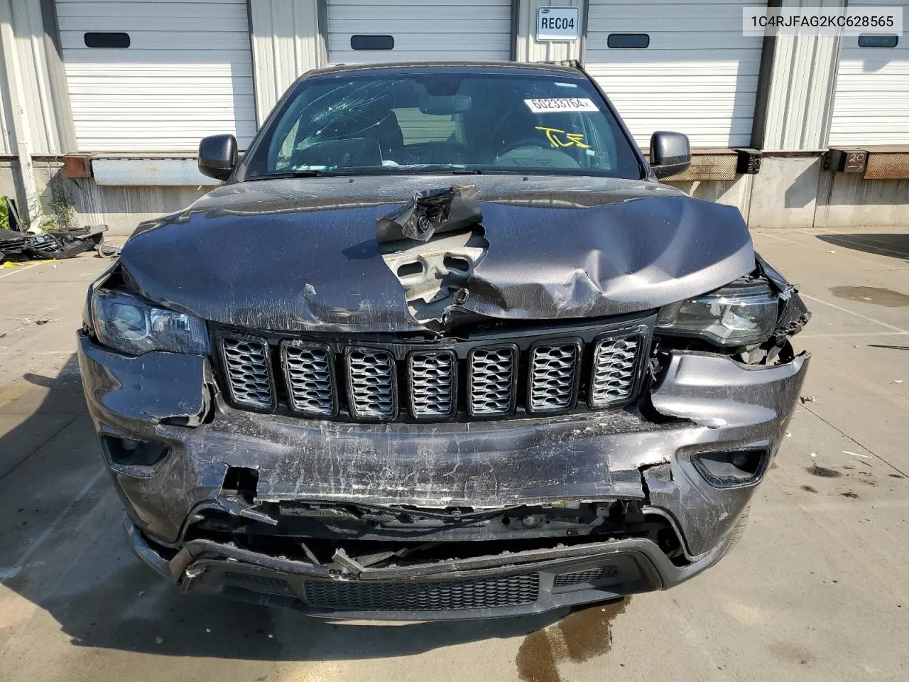 1C4RJFAG2KC628565 2019 Jeep Grand Cherokee Laredo