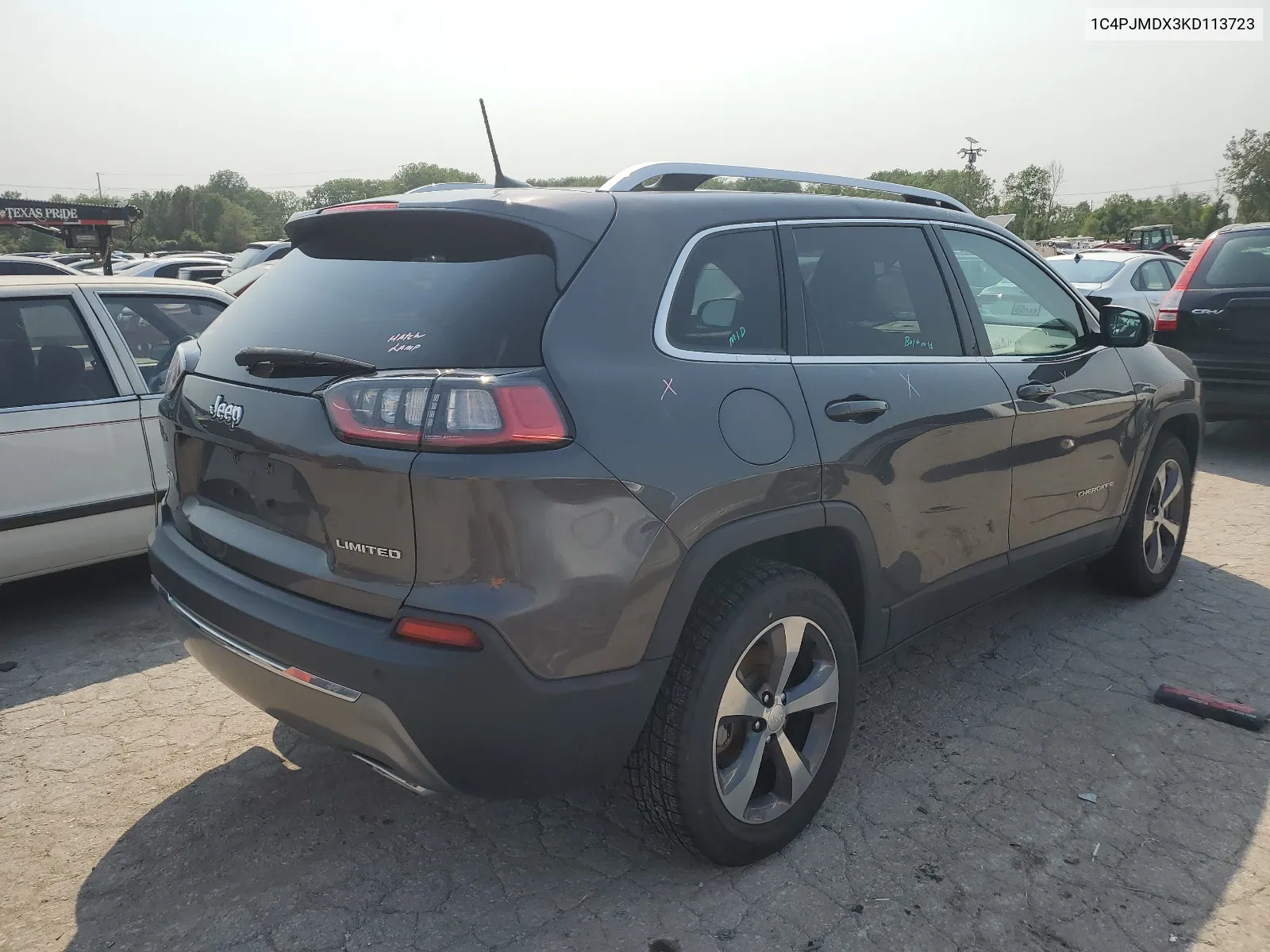 1C4PJMDX3KD113723 2019 Jeep Cherokee Limited