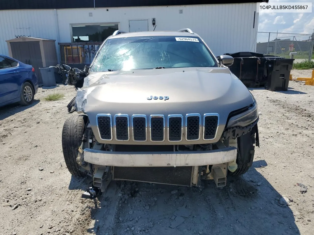 2019 Jeep Cherokee Latitude Plus VIN: 1C4PJLLB5KD455867 Lot: 62964574