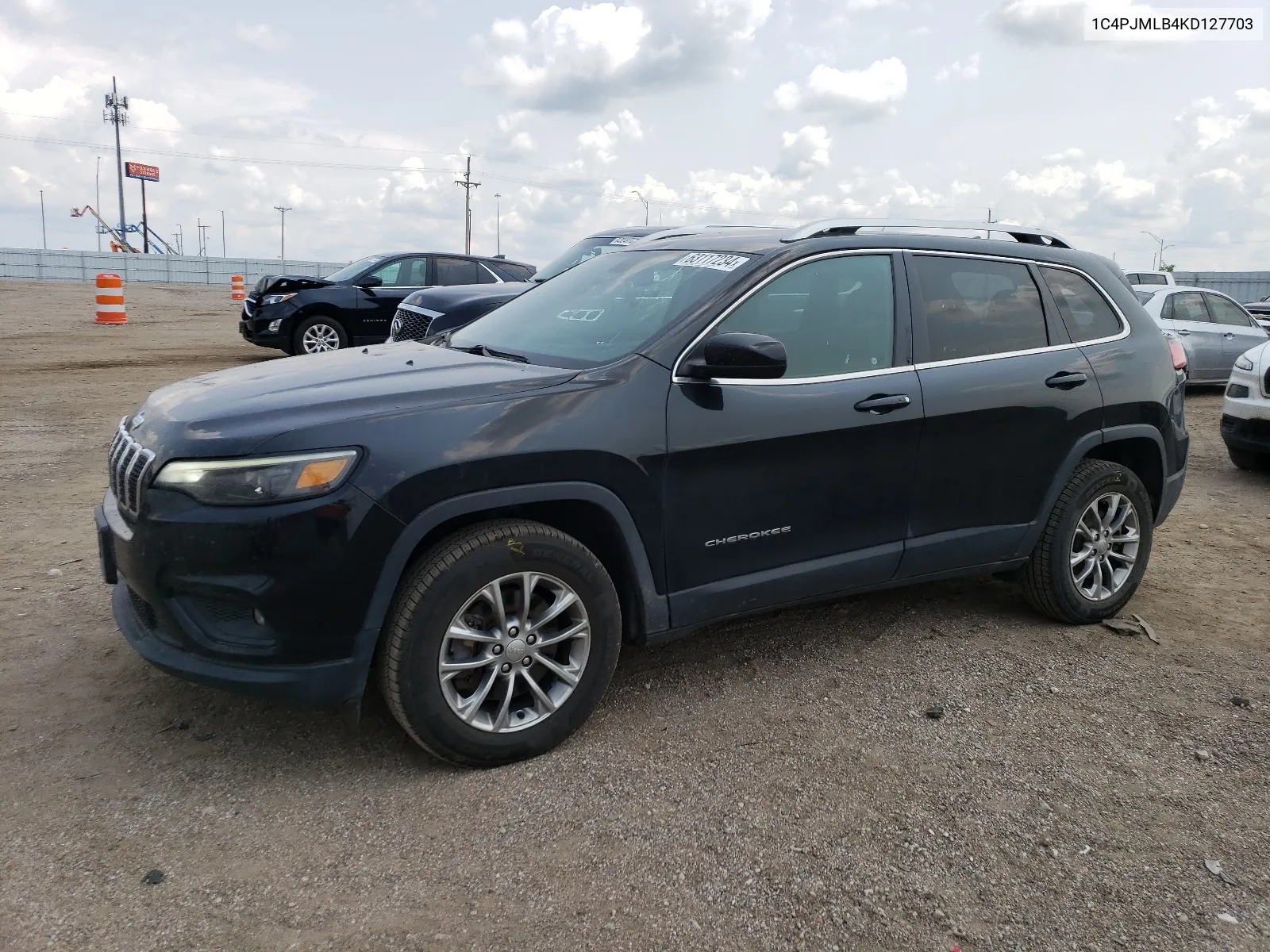 2019 Jeep Cherokee Latitude Plus VIN: 1C4PJMLB4KD127703 Lot: 63117234