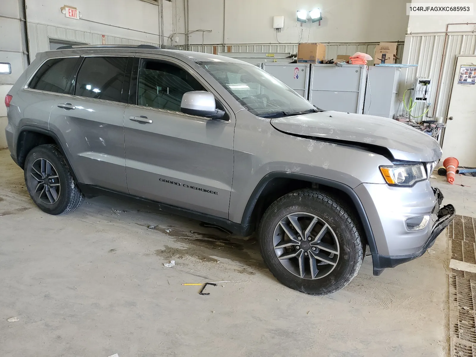 1C4RJFAGXKC685953 2019 Jeep Grand Cherokee Laredo