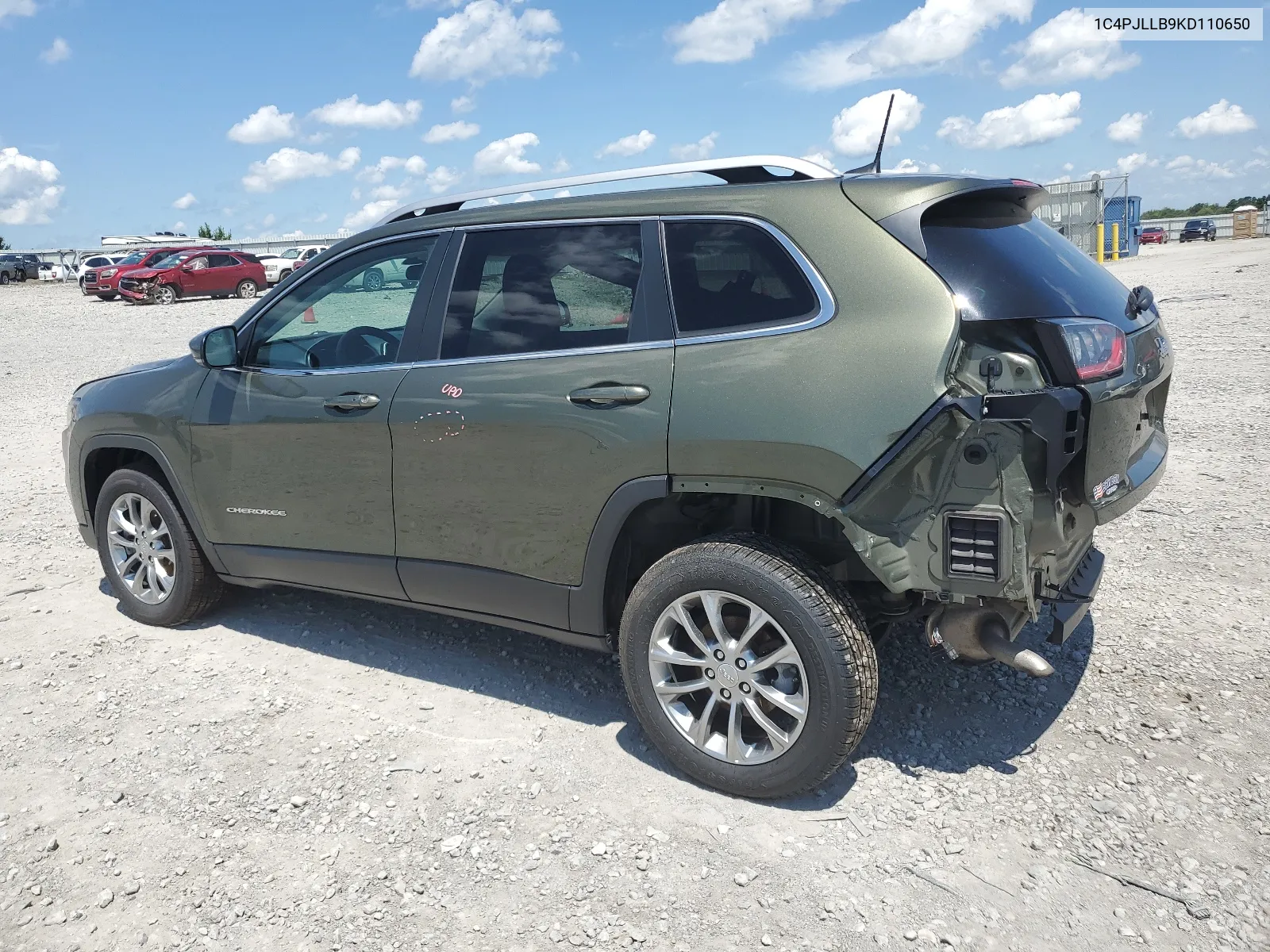 1C4PJLLB9KD110650 2019 Jeep Cherokee Latitude Plus