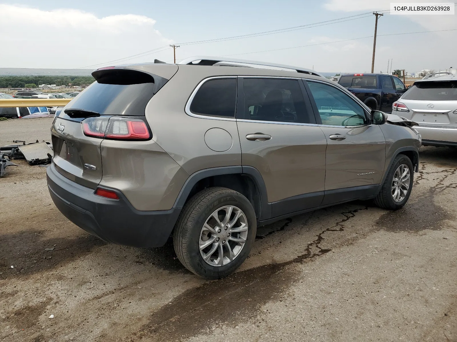 2019 Jeep Cherokee Latitude Plus VIN: 1C4PJLLB3KD263928 Lot: 63721144