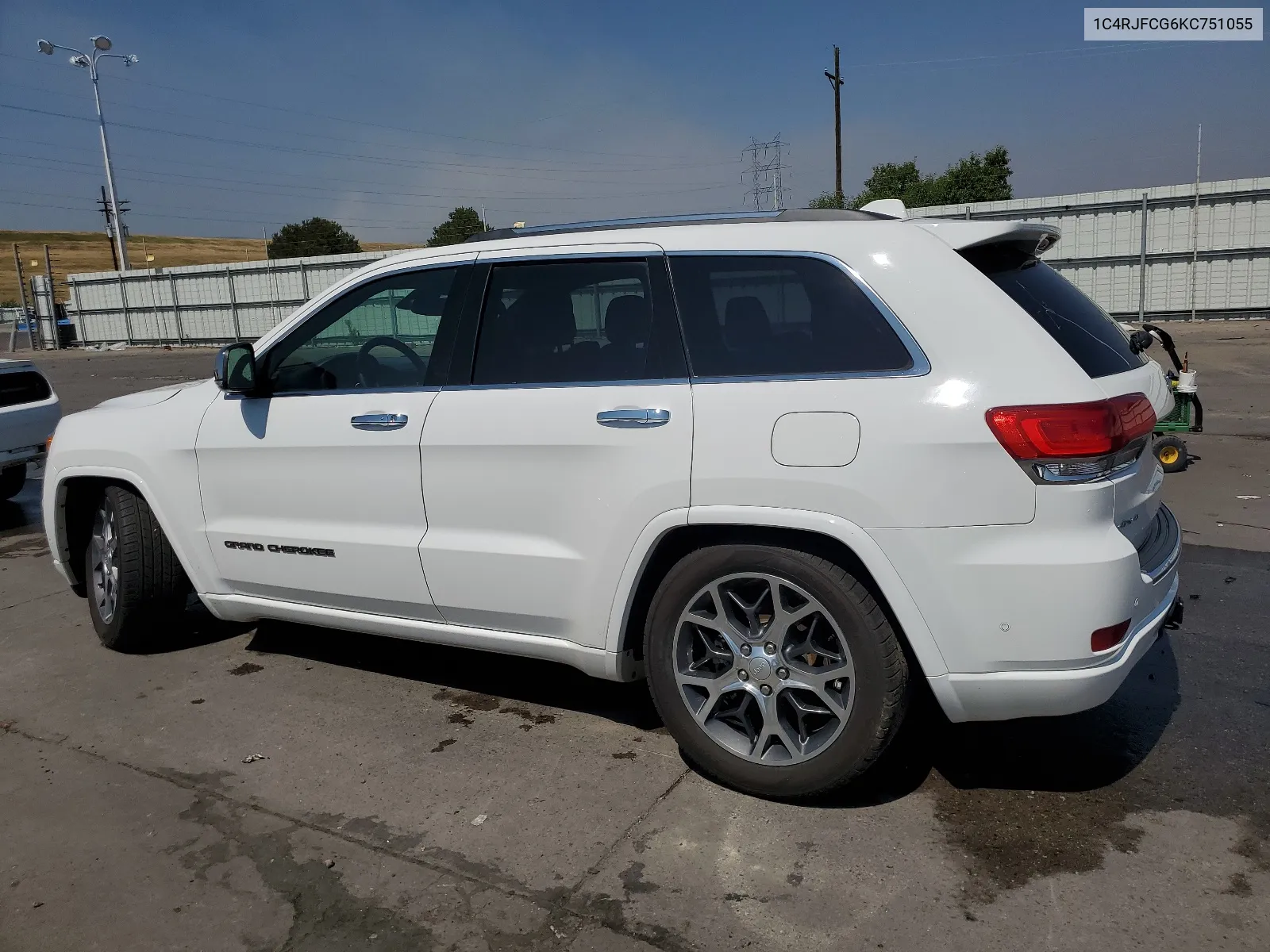 1C4RJFCG6KC751055 2019 Jeep Grand Cherokee Overland