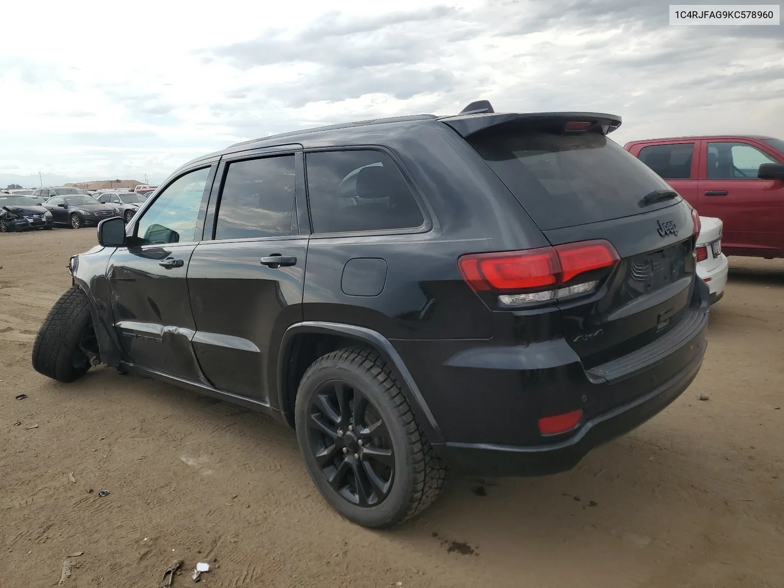 1C4RJFAG9KC578960 2019 Jeep Grand Cherokee Laredo