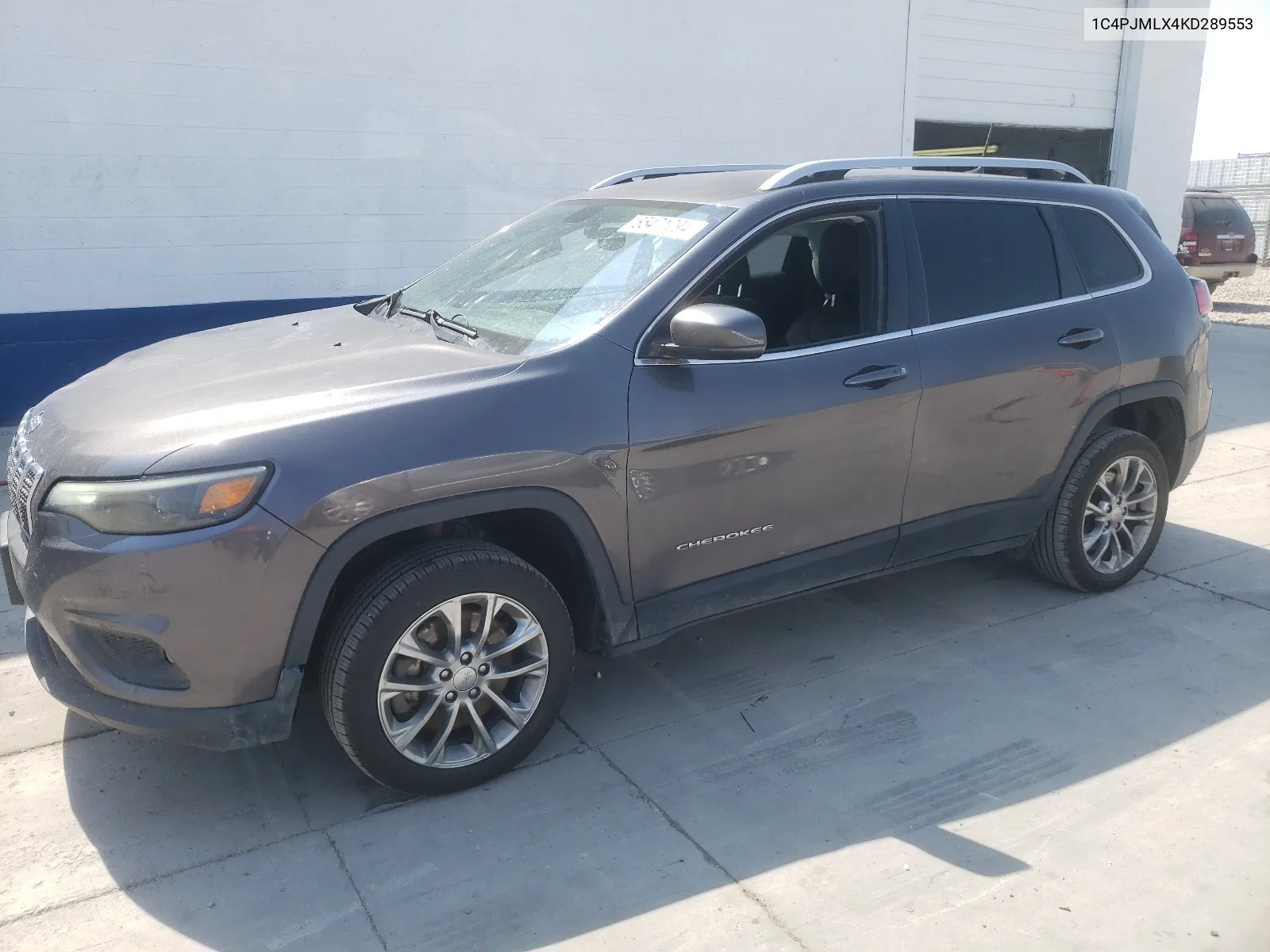 2019 Jeep Cherokee Latitude Plus VIN: 1C4PJMLX4KD289553 Lot: 65471294