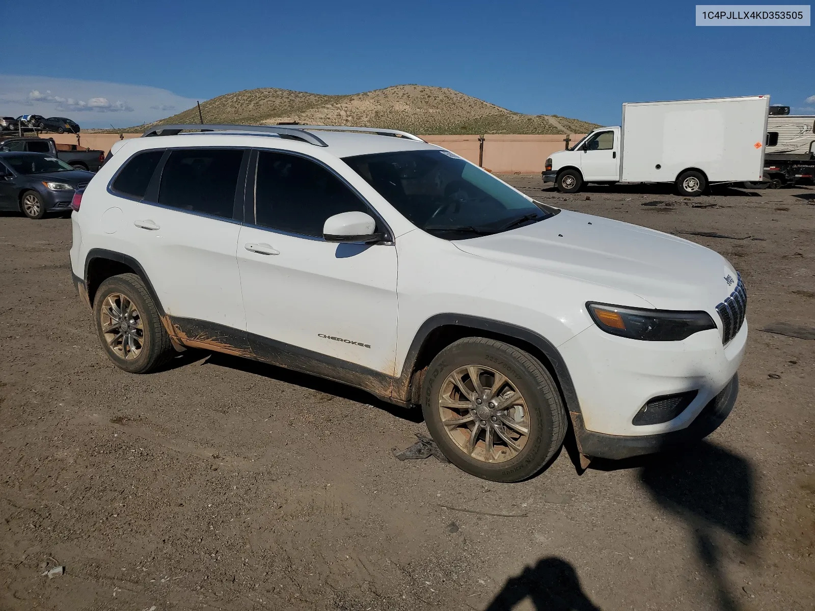 2019 Jeep Cherokee Latitude Plus VIN: 1C4PJLLX4KD353505 Lot: 65808544