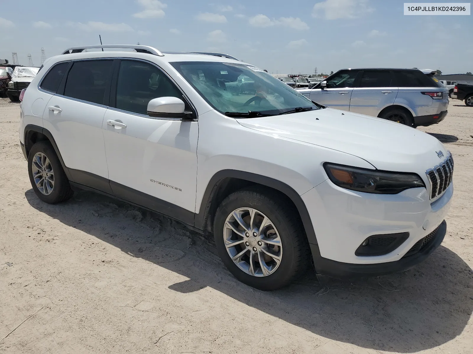 2019 Jeep Cherokee Latitude Plus VIN: 1C4PJLLB1KD242396 Lot: 65945594