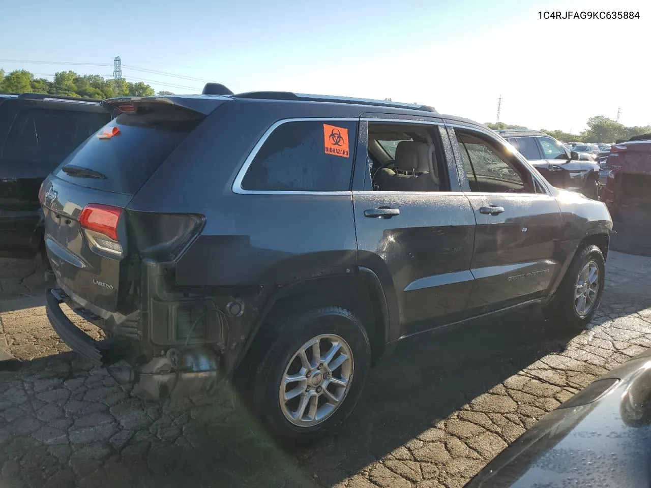 1C4RJFAG9KC635884 2019 Jeep Grand Cherokee Laredo