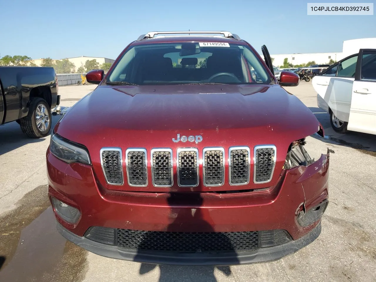 2019 Jeep Cherokee Latitude VIN: 1C4PJLCB4KD392745 Lot: 67149594