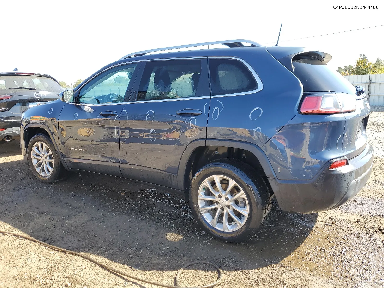 2019 Jeep Cherokee Latitude VIN: 1C4PJLCB2KD444406 Lot: 67398404