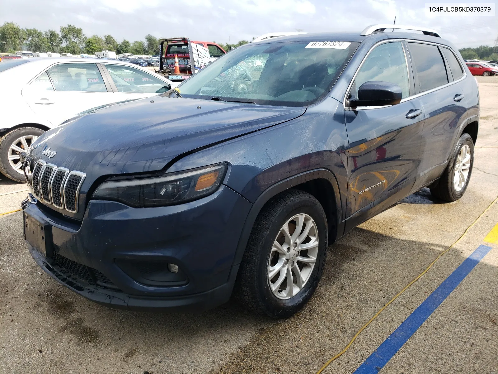 2019 Jeep Cherokee Latitude VIN: 1C4PJLCB5KD370379 Lot: 67767324