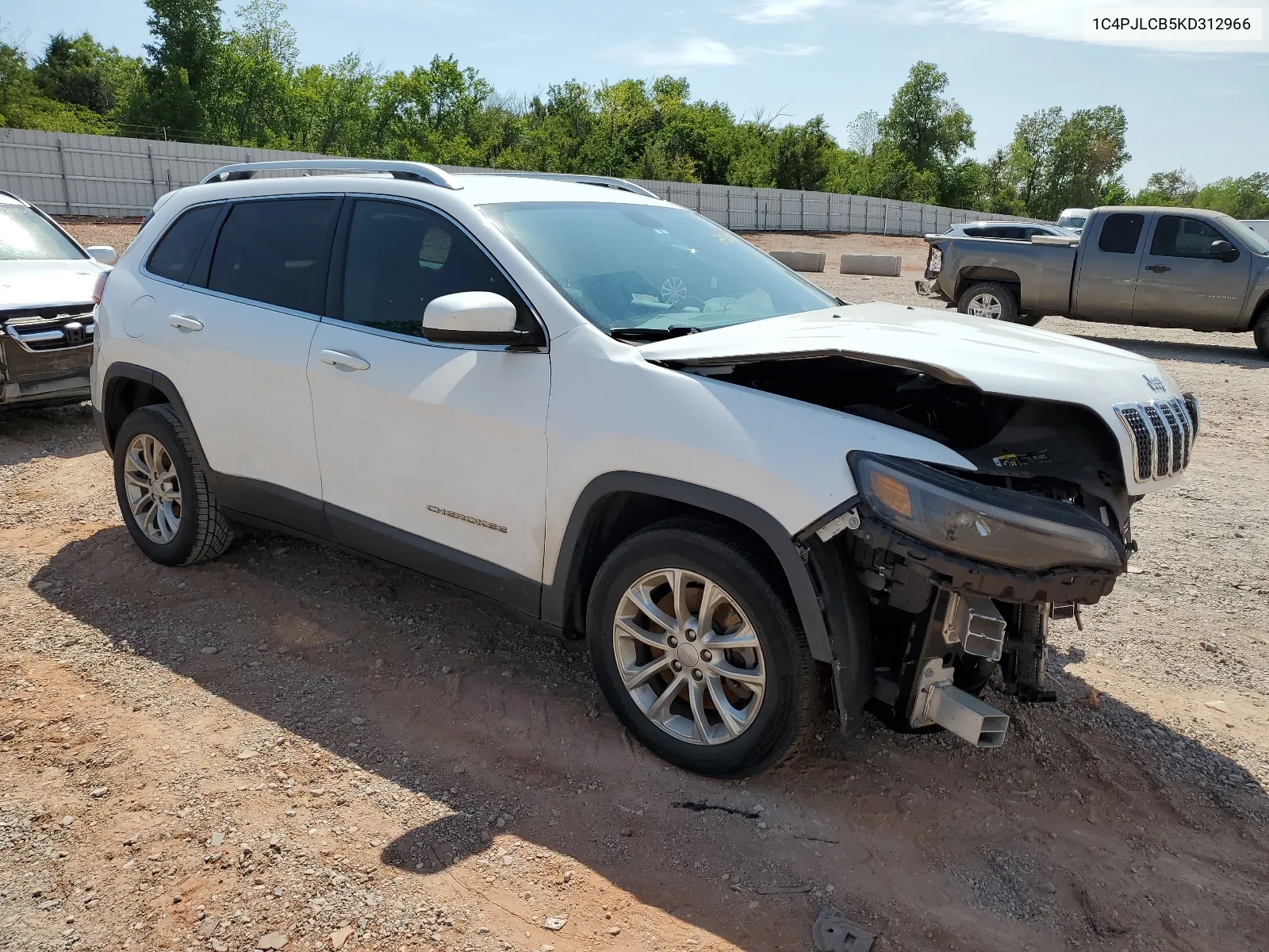 2019 Jeep Cherokee Latitude VIN: 1C4PJLCB5KD312966 Lot: 67832614