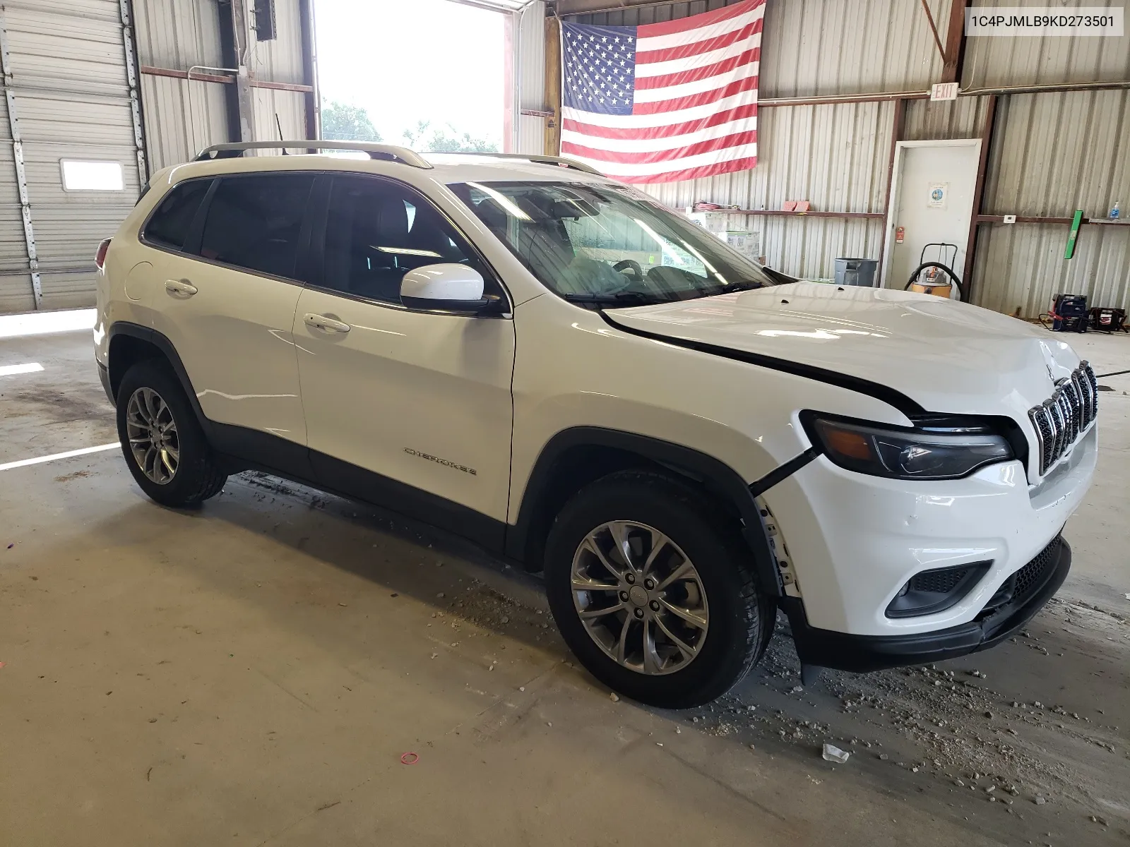 2019 Jeep Cherokee Latitude Plus VIN: 1C4PJMLB9KD273501 Lot: 67960774