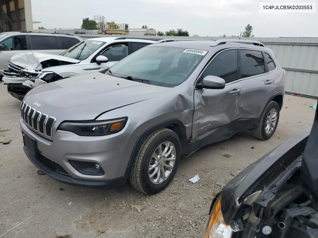 2019 Jeep Cherokee Latitude VIN: 1C4PJLCB5KD203553 Lot: 68048564