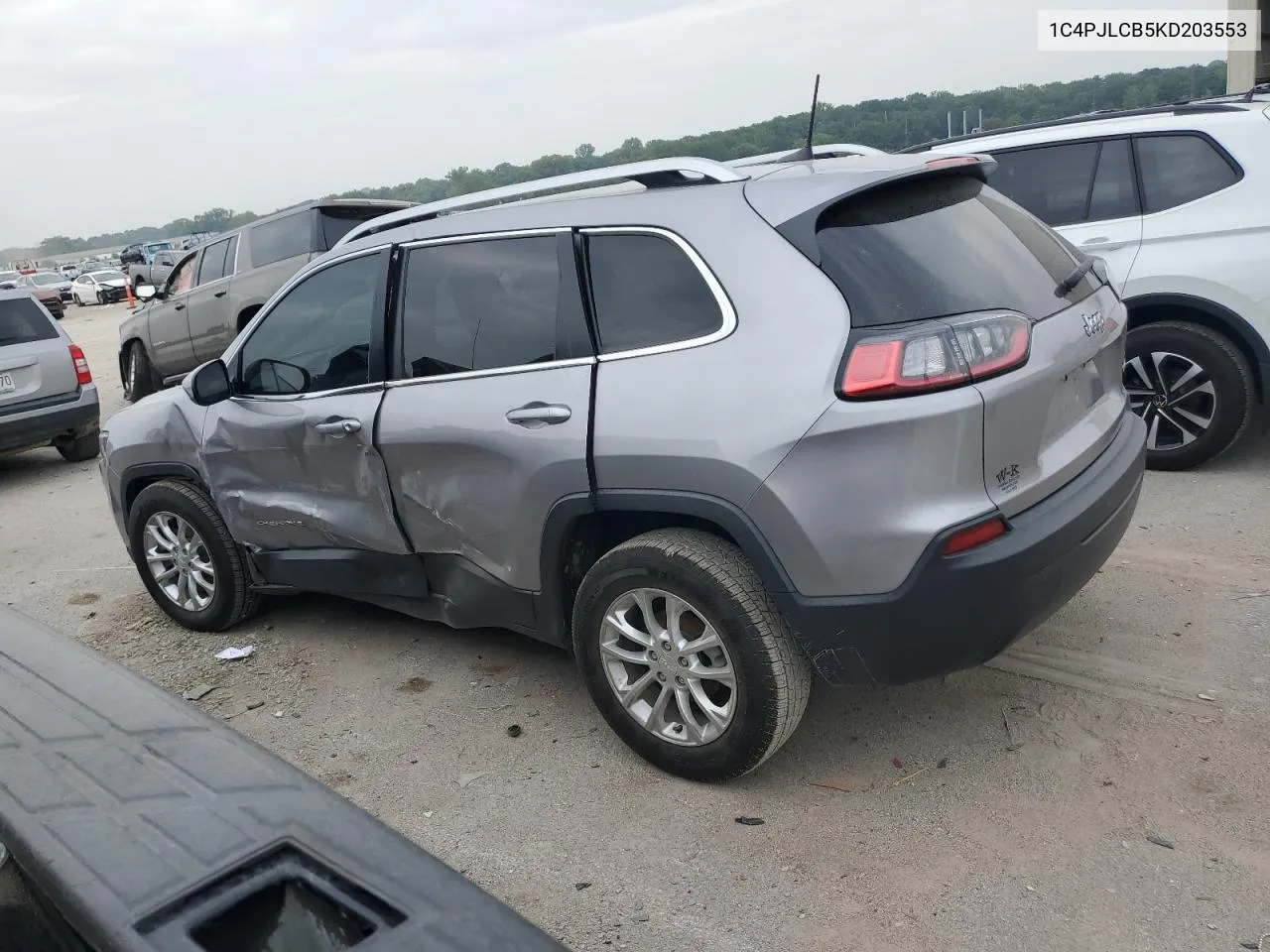 2019 Jeep Cherokee Latitude VIN: 1C4PJLCB5KD203553 Lot: 68048564