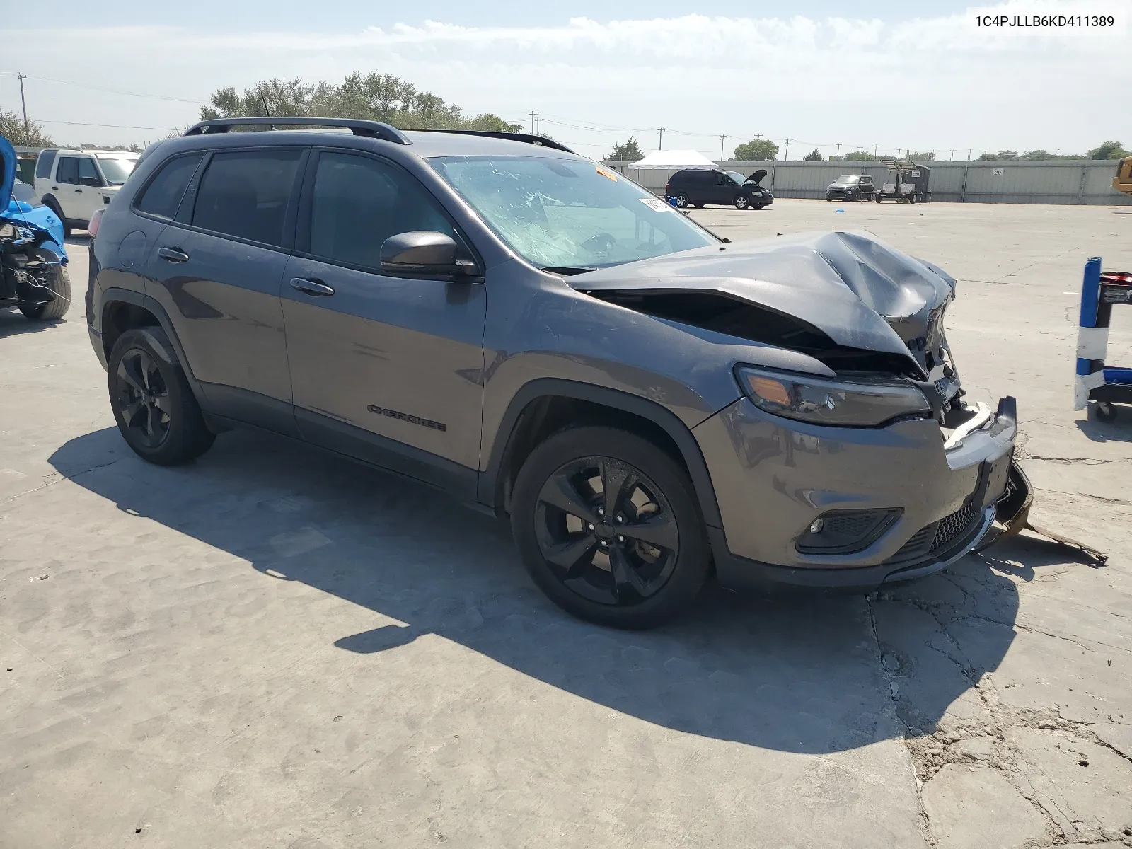 2019 Jeep Cherokee Latitude Plus VIN: 1C4PJLLB6KD411389 Lot: 68485264